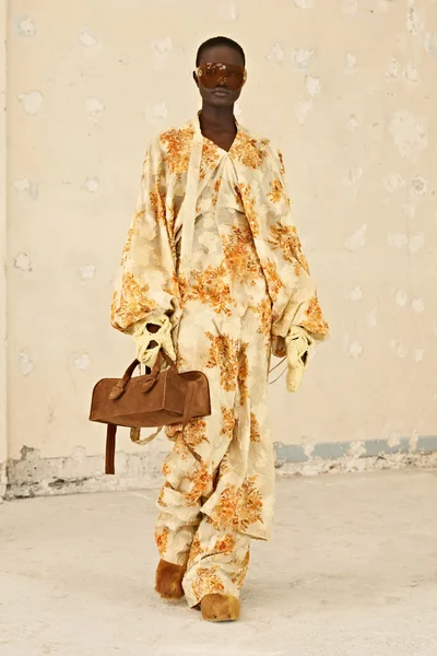 Look 20